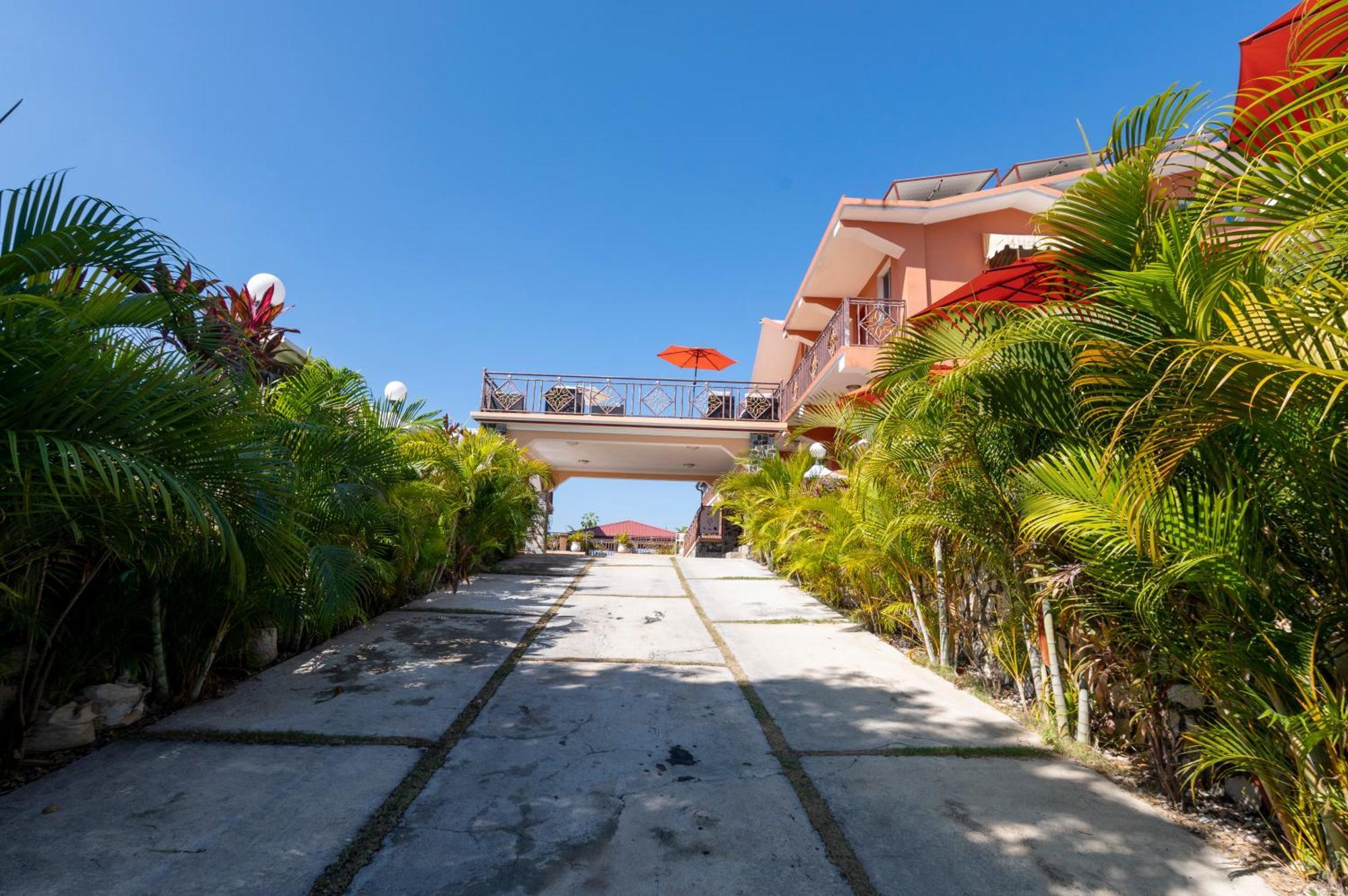 Vivy Hill'S Hotel Puerto Príncipe Exterior foto