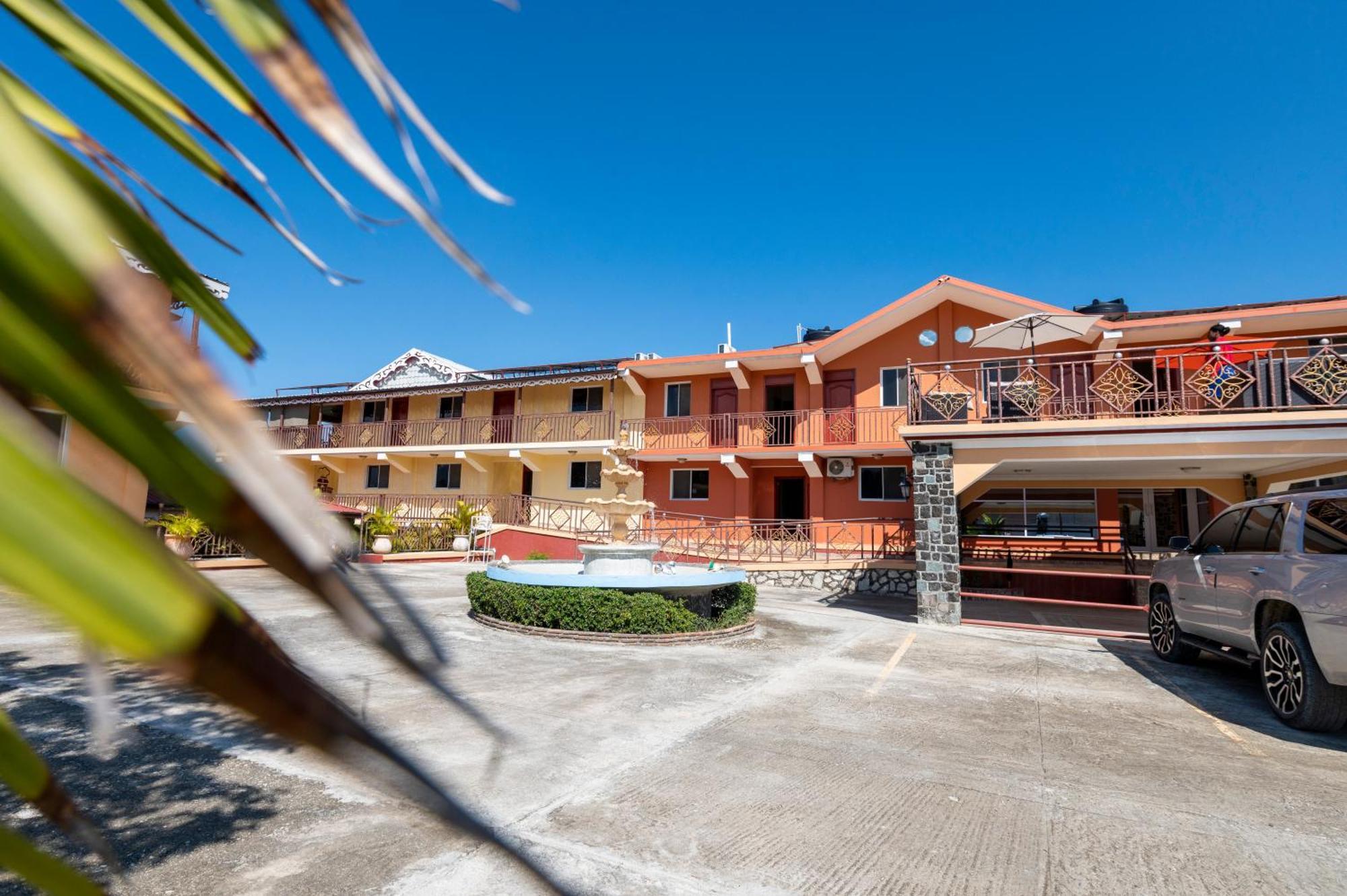 Vivy Hill'S Hotel Puerto Príncipe Exterior foto